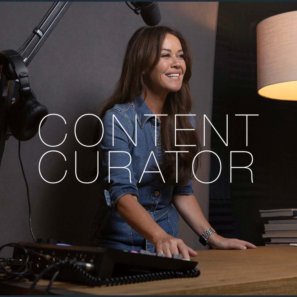 what is the role of content curator